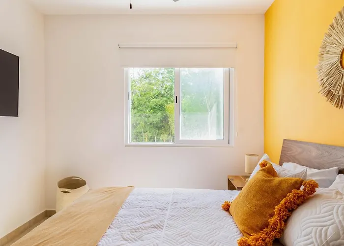Quiet 2br In With Pool Spacious Patio Gym Apartment *